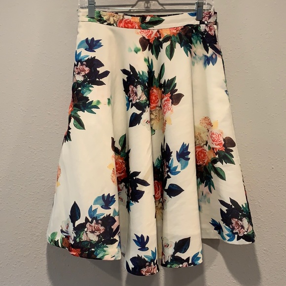 floral Chicwish crop top + full midi skirt set, M - Picture 6 of 11